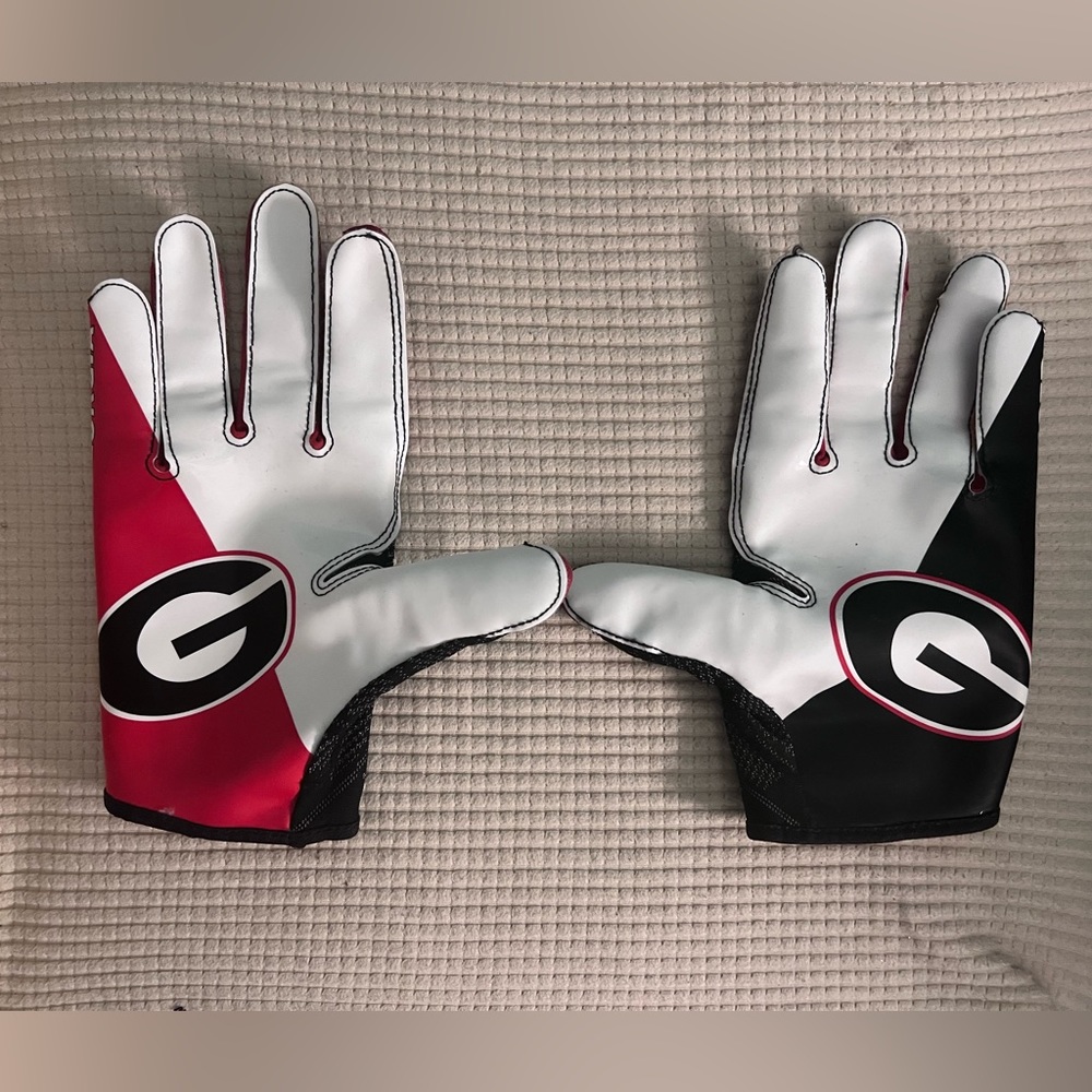 UGA Football Gloves(Lightly Used)